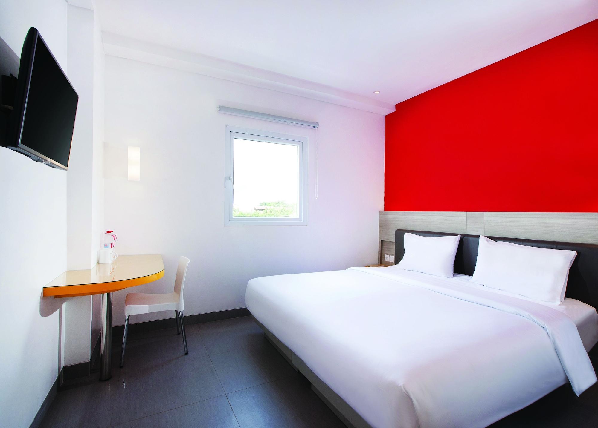 Amaris Hotel Darmo Surabaya Exterior foto